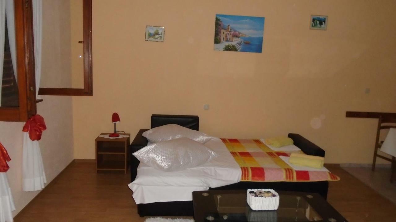 Apartmani A.Teskera Trogir Eksteriør bilde