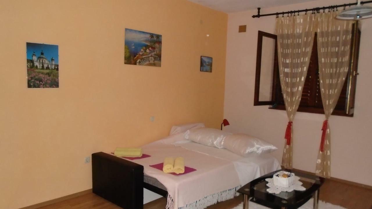 Apartmani A.Teskera Trogir Eksteriør bilde